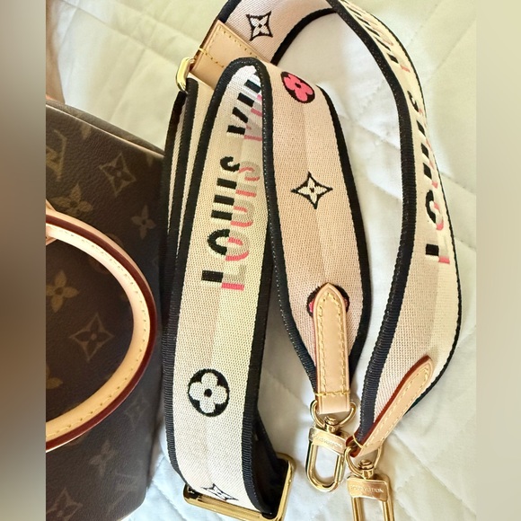 Louis Vuitton Speedy Bandoulière 20 Brown Monogram Handbag - Picture 5 of 13